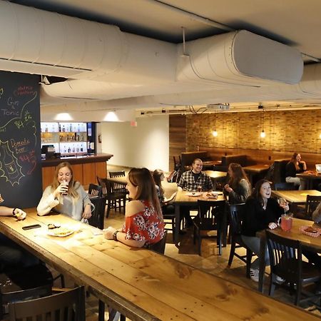 Mount Allison Summer Accommodations Sackville Ngoại thất bức ảnh